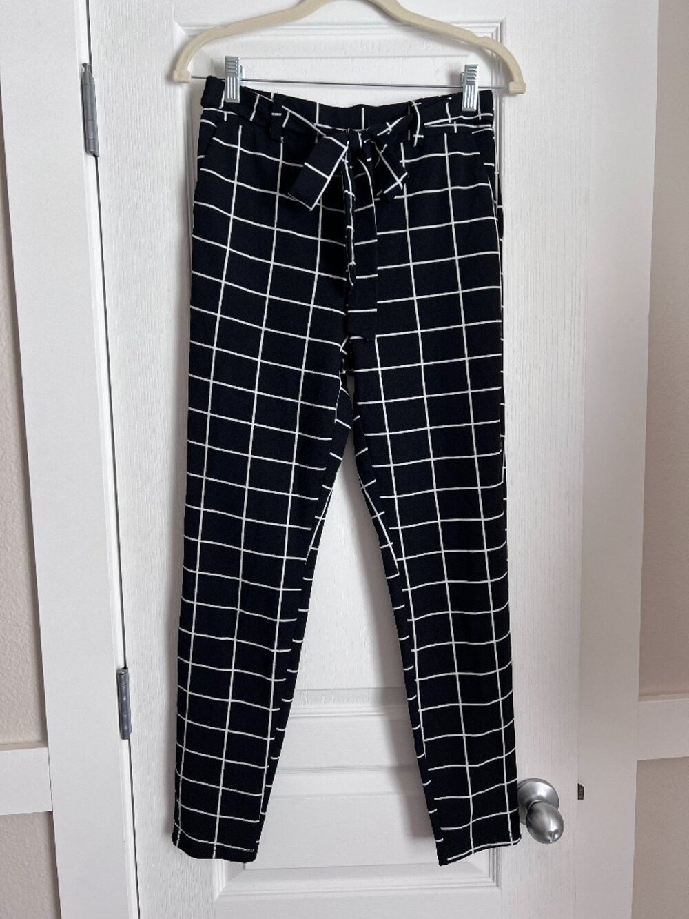 SHEIN Black & White Grid Belted Paperbag Waist Pants - Size Medium